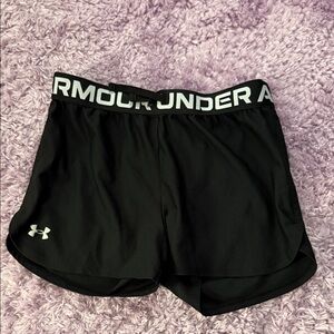 Under Armour: Black Athletic Shorts - Size YLG